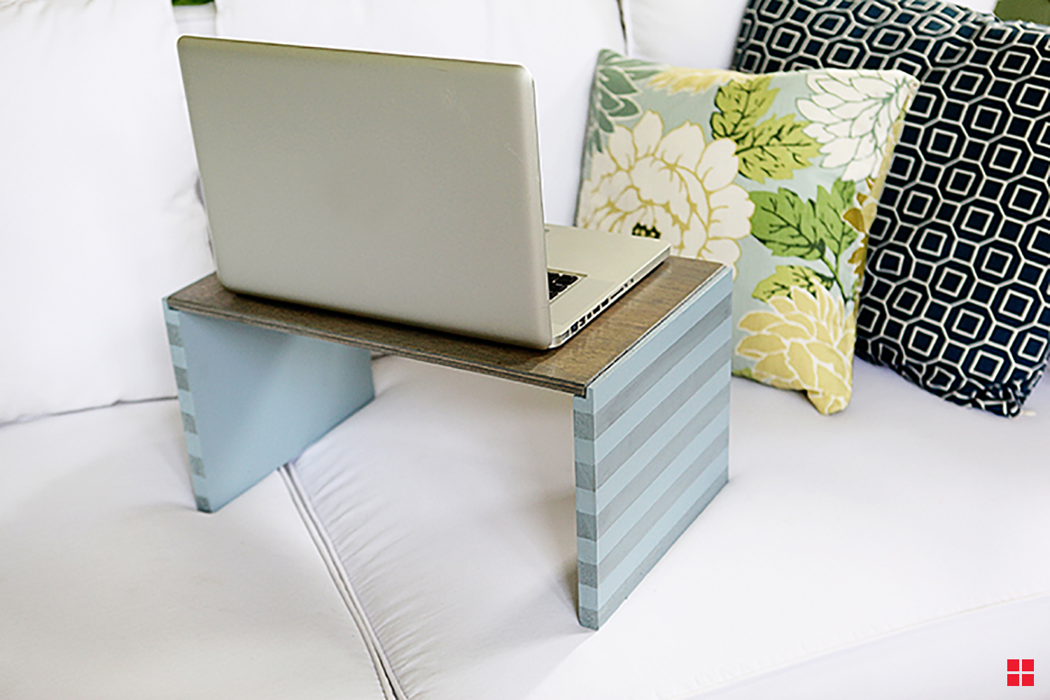 DIY Lap desk with old pillow, DIY laptop lap desk, How to make a Lap  Desk