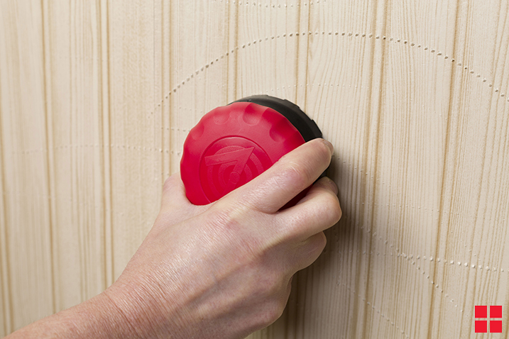 How to Properly Remove Stubborn Wallpaper