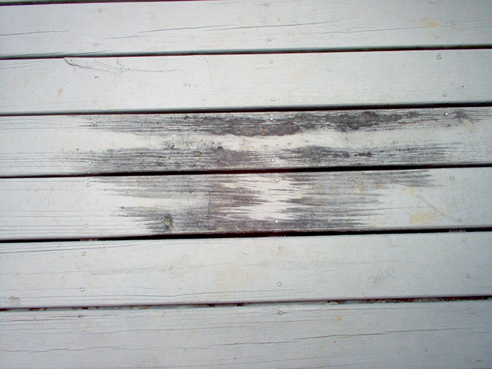 Remove Set in Grease Stains from your Deck