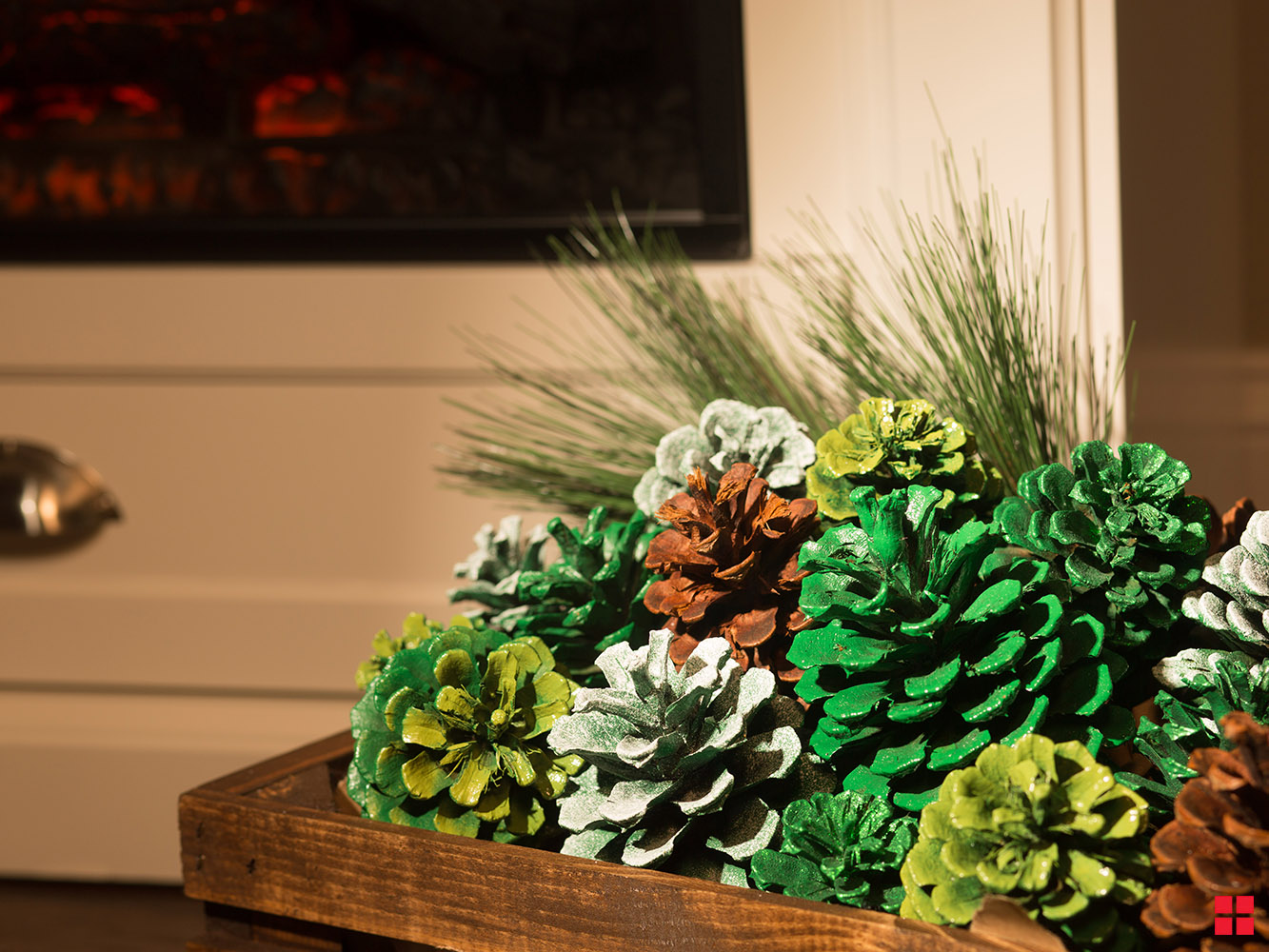 Painted clearance pine cones