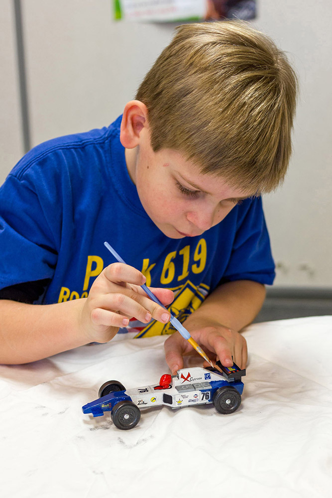 Paint a Pinewood Derby Car with Testors